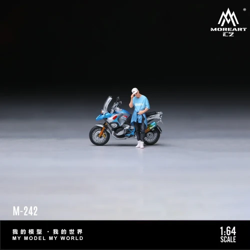 MoreArt BMW BLUE MOTORCYCLE CASUAL STYLE FIGURE SET 1:64 przód detal
