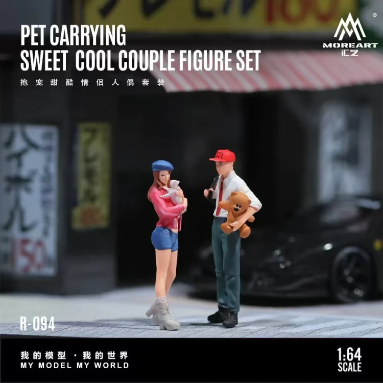 MoreArt Sweet Cool Couple z Psem – Zestaw Figurek żywica 1:64 bok