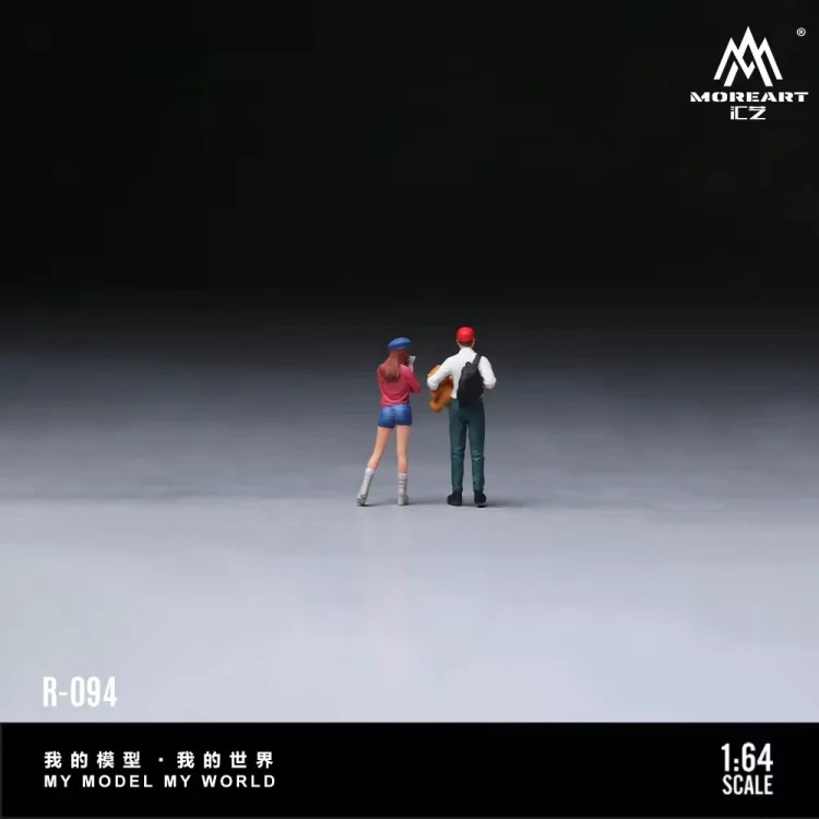 MoreArt Sweet Cool Couple z Psem – Zestaw Figurek żywica 1:64 tył