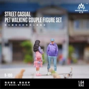 MoreArt Street Casual Pet Walking Couple żywica 1:64 tył