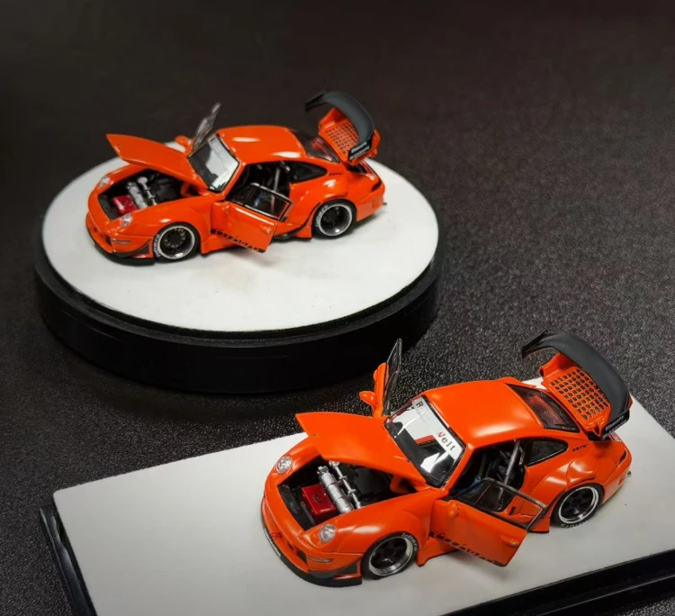 PGM RWB 993 Fully Opening Standard Version Limited 999 1:64 góra