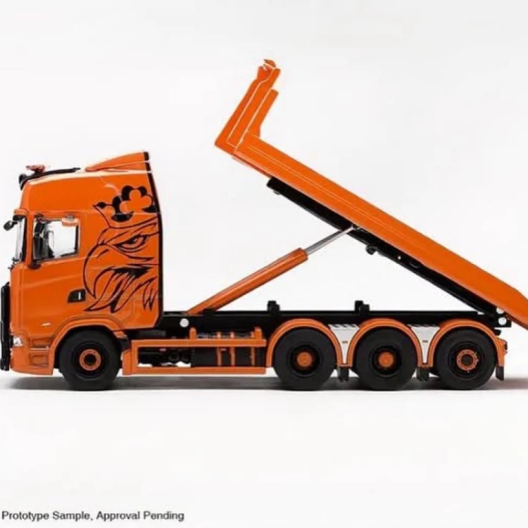 Mini GT Scania 770S – Flatbed Orange 1:64 bok