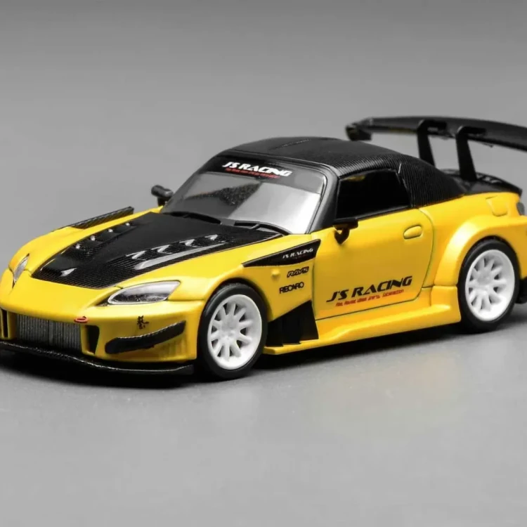 Motorhelix Honda S2000 J’s Racing Yellow 1:64 lewy bok