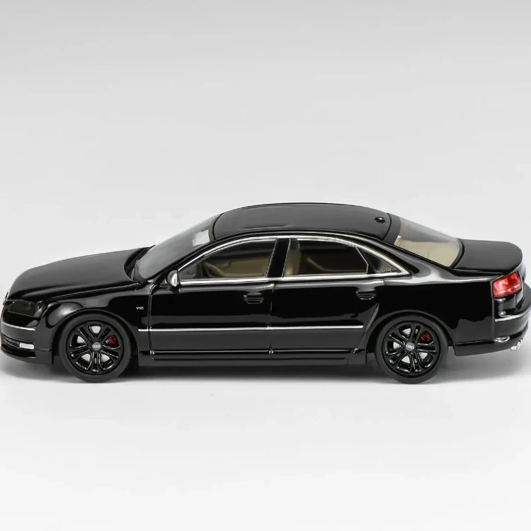 Motorhelix Audi S8 2008 Black 1:64 bok