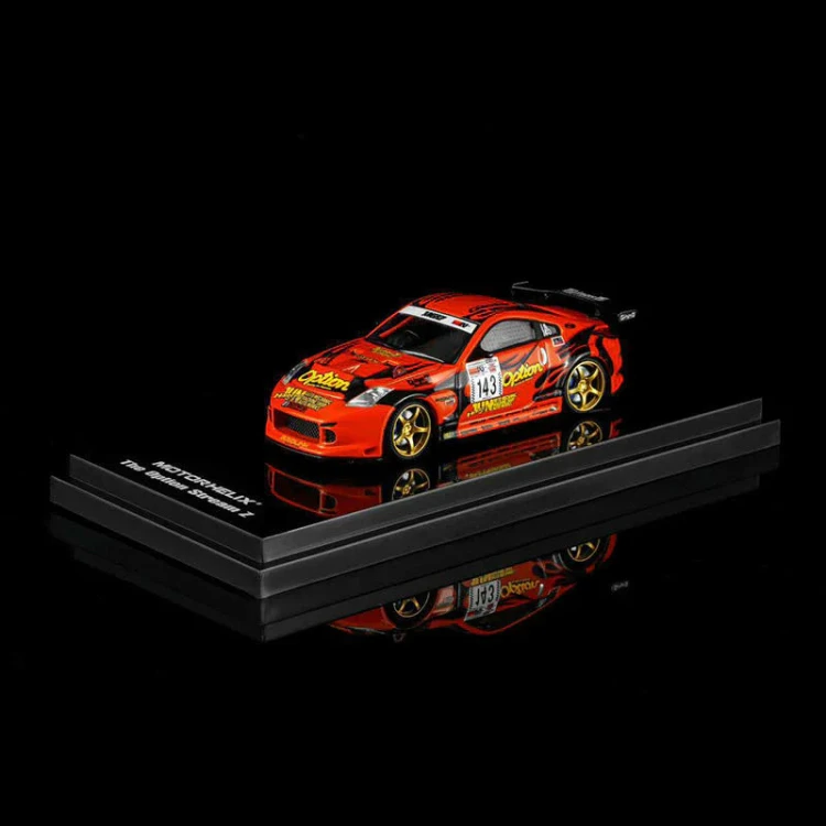 Motorhelix NISSAN FAIRLADY Z N 143 OPTION STREAM Z COUPE 2005 1:64 przód podstawka