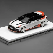 Motorhelix Audi RS 6 Avant GT Akona White model żywiczny 1:64 przód