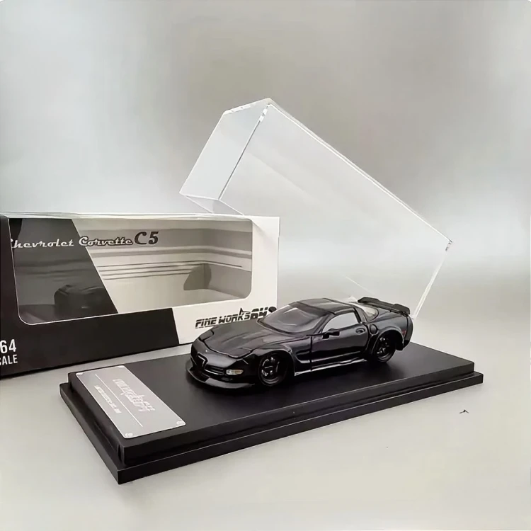 FINE WORKS 64 Chevrolet Corvette C5 Black 1:64 przód