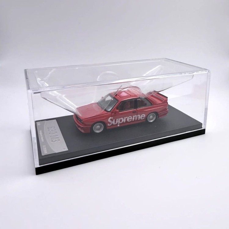 original-model-bmw-m3-e30-supreme-livery-edycja-limitowana-1-64-showcase.jpg