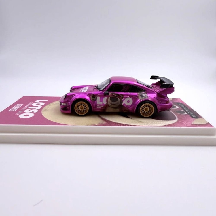 Side view – Cool Car Porsche 964 Lotso Strawberry Bear 1:64
