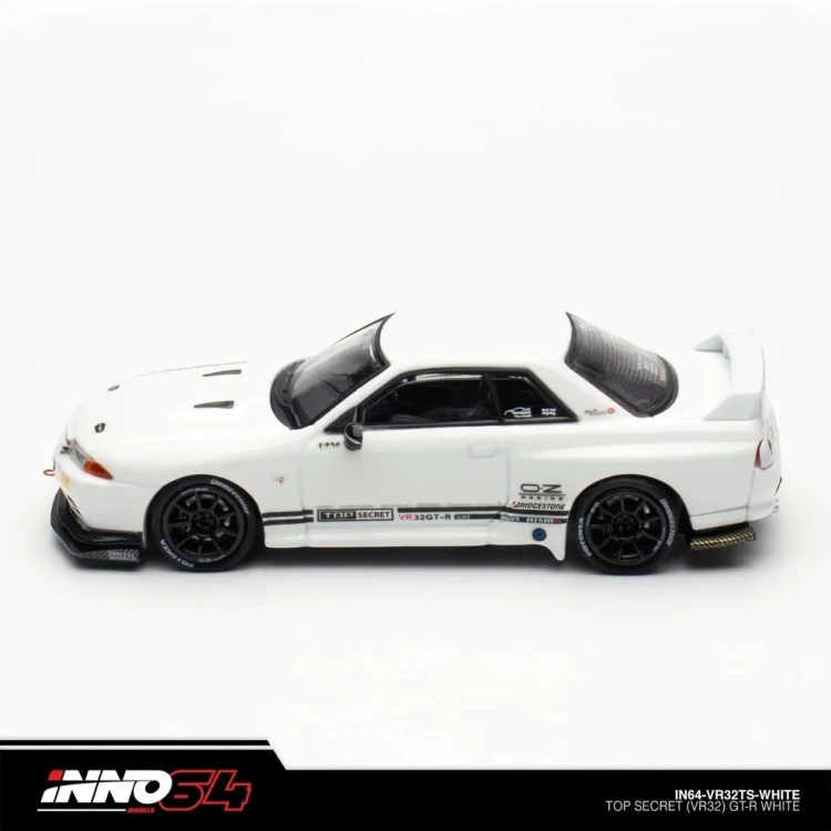 INNO64 Nissan Skyline GT-R R32 Top Secret white 1:64 bok