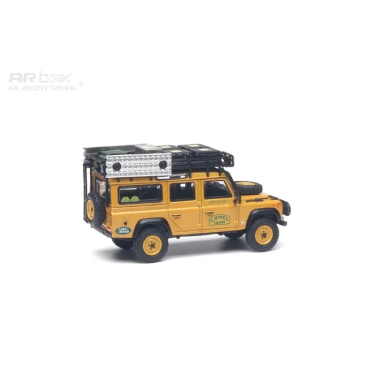 Almost Real Land Rover Defender 110 Camel Trophy Support Unit Sabah-Malaysia 1993 1:64 bok