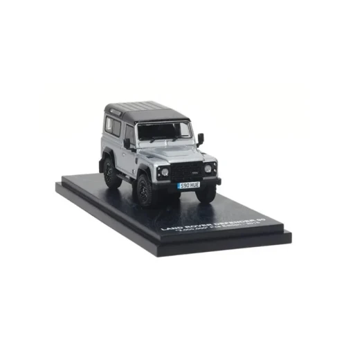 Almost Real Land Rover Defender 90 20000 Edition 2015 1:64 przód