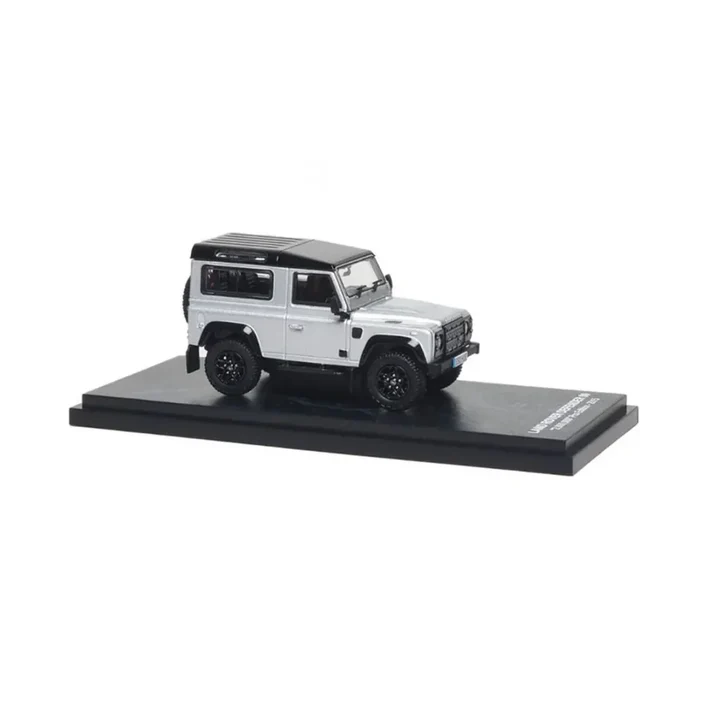Almost Real Land Rover Defender 90 20000 Edition 2015 1:64 bok