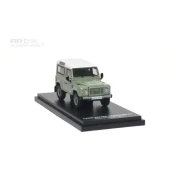 Almost Real Land Rover Defender 90 Heritage Edition 2015 Green 1:64 front