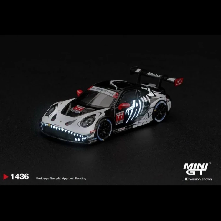 MINI GT Porsche 911 GT3 R (992) 77 AO Racing „Skeleton Rexy” 2026 IMSA Petit Le Mans 1:64 góra