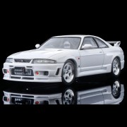 Tomica Limited Vintage Neo Nissan GT-R NISMO 400R White 1:64 przód detale