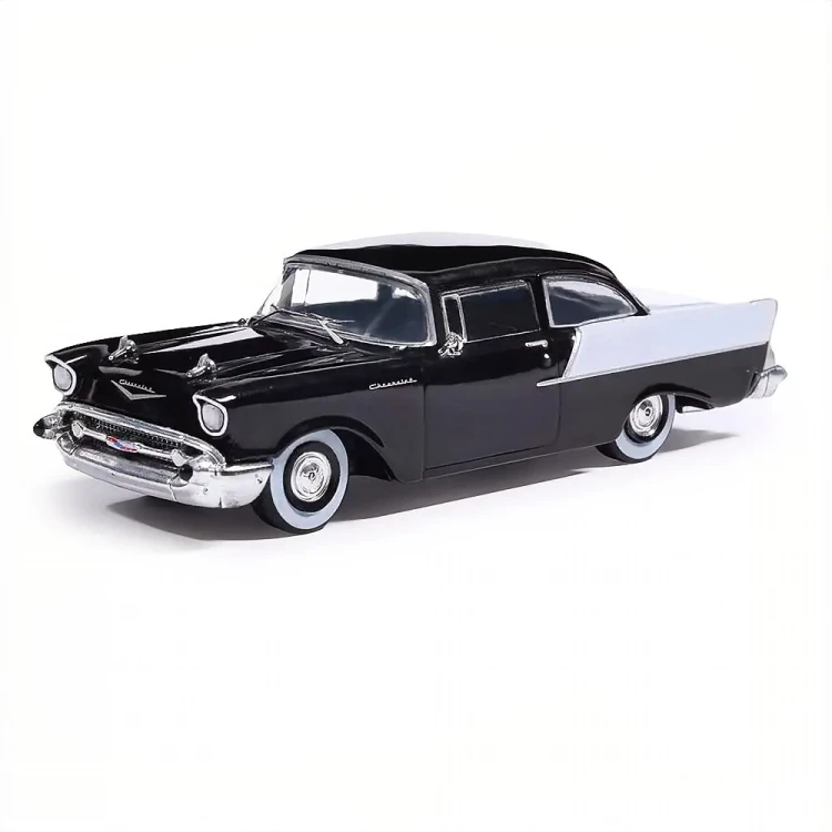 IXO America 1957 Chevrolet One-Fifty Sedan black white 1:64 przód