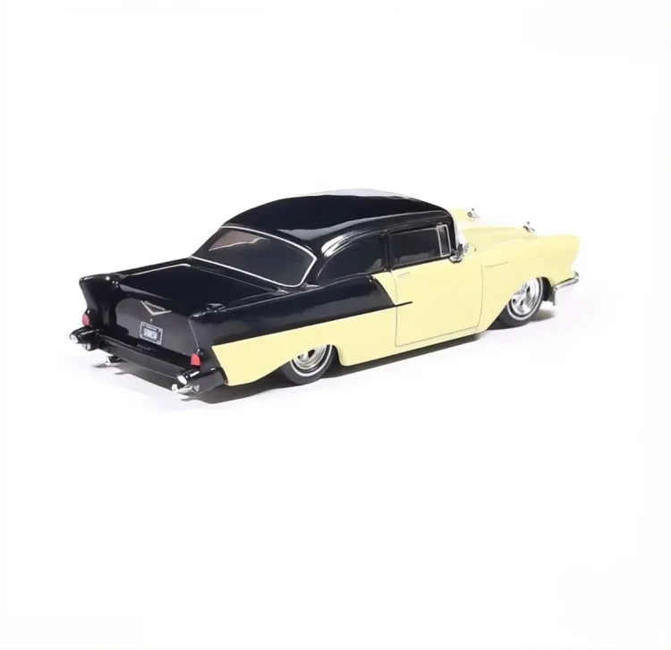 IXO America 1957 Chevrolet One-Fifty beige black 1:64 tył