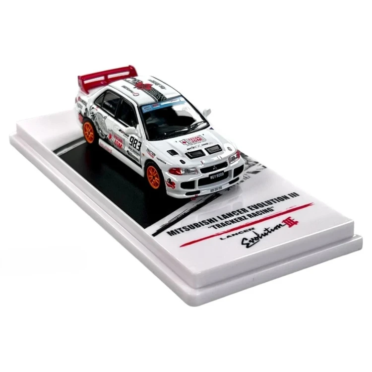 INNO64 Mitsubishi Lancer Evolution III TRACKERZ RACING 1:64 przód