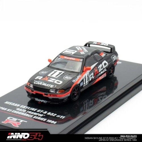 INNO64 NISSAN SKYLINE GT-R R33 #11 RAZO TRAMPIO 1:64 przód