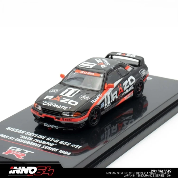 INNO64 NISSAN SKYLINE GT-R R33 #11 RAZO TRAMPIO 1:64 przód