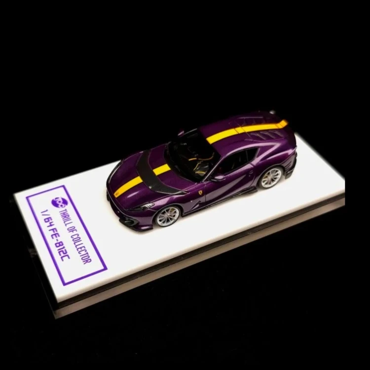 TOC Ferrari 812 Competizione HK Purple Resin 1:64 bok