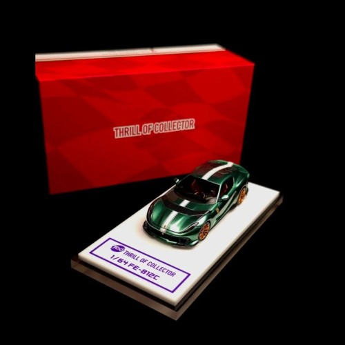 TOC Ferrari 812 Competizione Verde Bottigilia Resin 1:64 przód