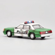 Perka Grand Theft Auto Police 1:64 tył