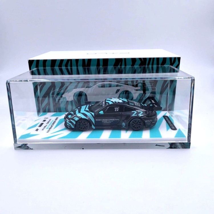 ModernArt Porsche GT3 Cup Black-Blue 22# 1:64 bok