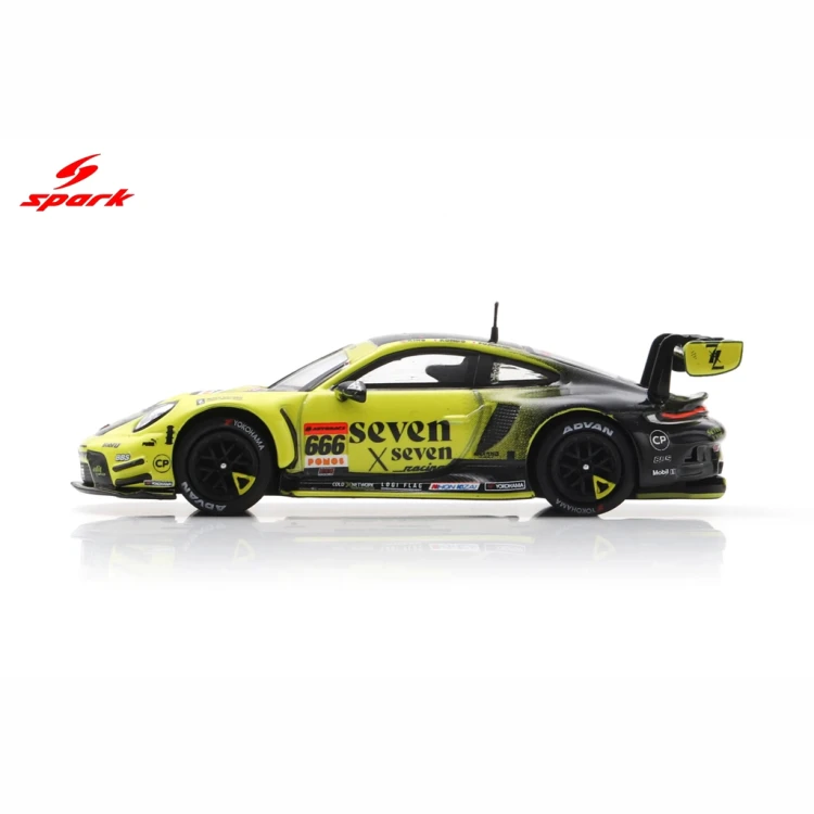 Spark PORSCHE GT3 R seven x seven Racing No.666 GT300 SUPER GT 2025 1:64 bok detal