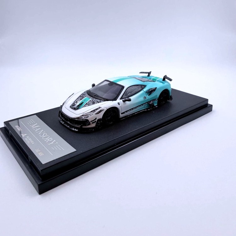Aurora Model Ferrari F8XX Mansory Tiffany Blue 1:64 przód
